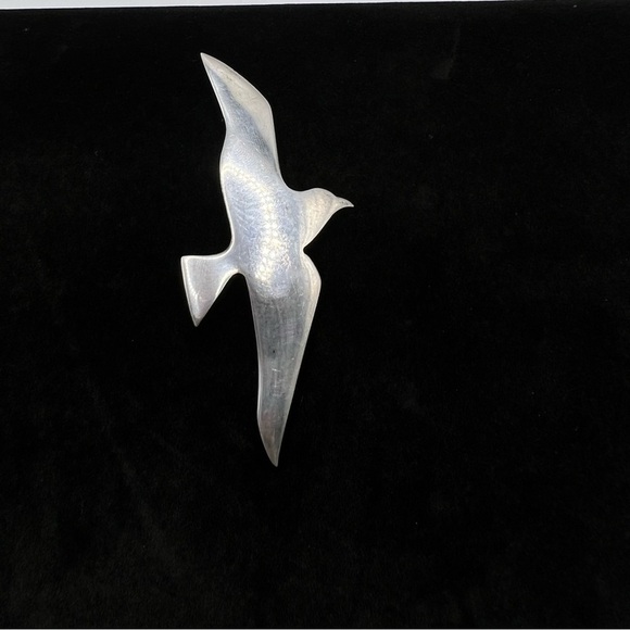INTERNATIONAL 925 Silver - Vintage Shiny Flying Bird Motif Brooch Pin - Picture 1 of 4